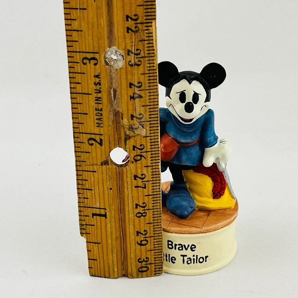 Disney Lenox Brave Little Tailor Movie Star Mickey Mouse Thimble‎ Collection